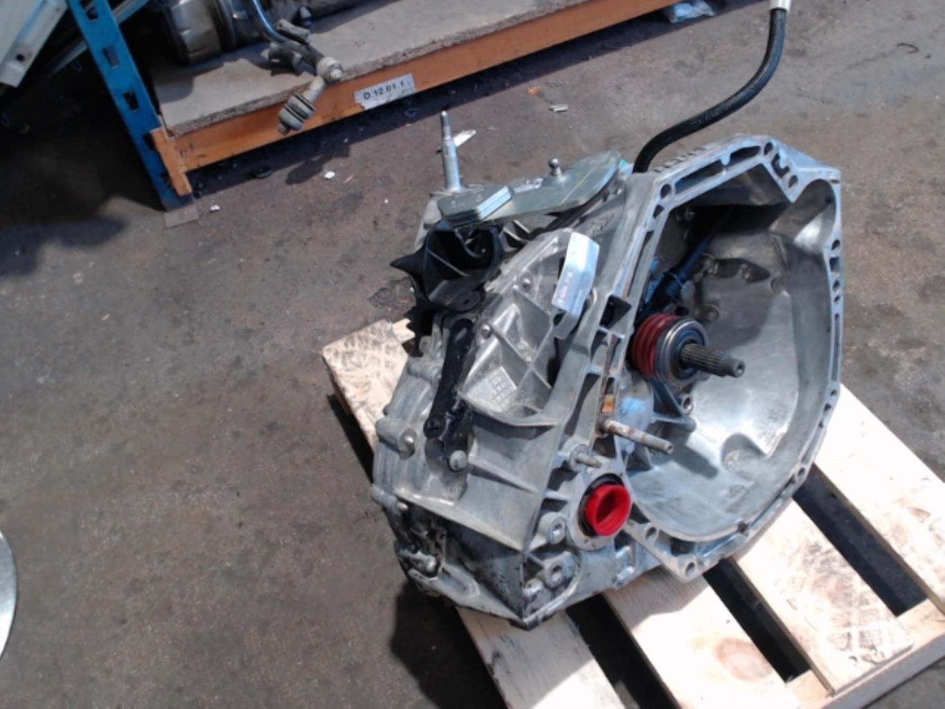 Boite de vitesses DACIA DUSTER 1 PHASE 2 Diesel - 1