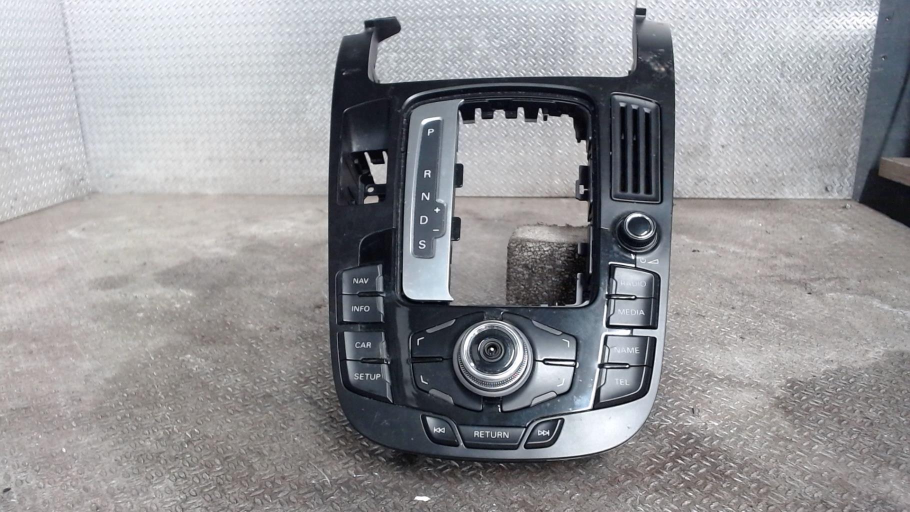 Commande autoradio AUDI A5 1 COUPE PHASE 1 Diesel - 1