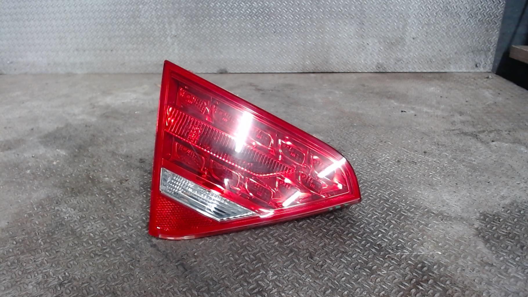 Feu arriere secondaire gauche (feux) AUDI A5 1 COUPE PHASE 1 Diesel - 1