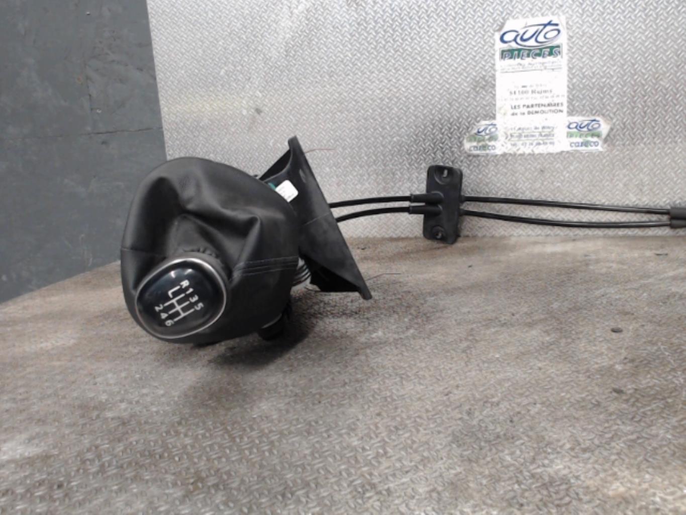 Levier de vitesses RENAULT TRAFIC 3 COURT PHASE 2 Diesel - 1