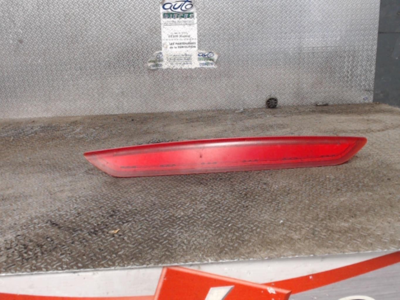 Feu arriere stop central VOLKSWAGEN POLO 4 PHASE 1  - 1