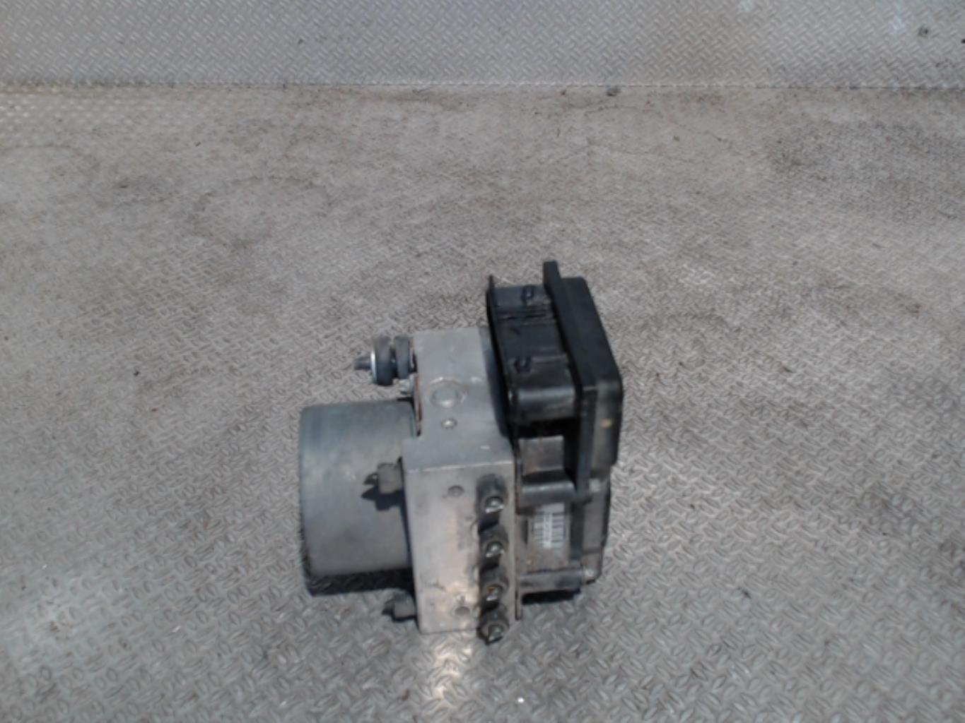 Bloc ABS (freins anti-blocage) CITROEN C1 1 PHASE 2 Essence - 1
