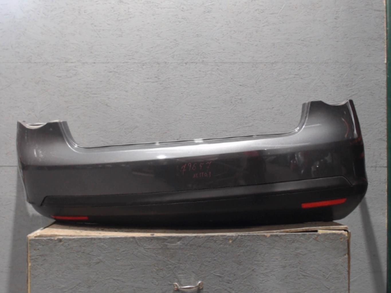 Pare choc arriere VOLKSWAGEN JETTA 3 Diesel - 1