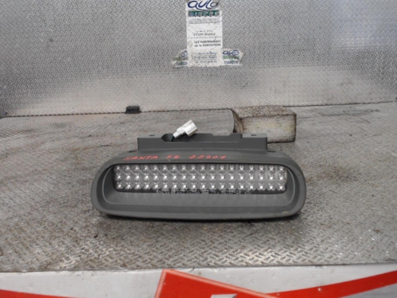 Feu arriere stop central HYUNDAI SANTA FE 1 Diesel - 1