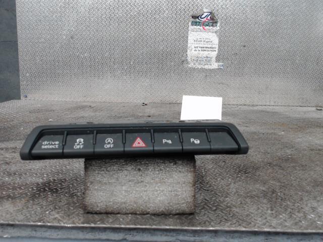 Bouton de warning AUDI A3 4 SPORTBACK Diesel - 1