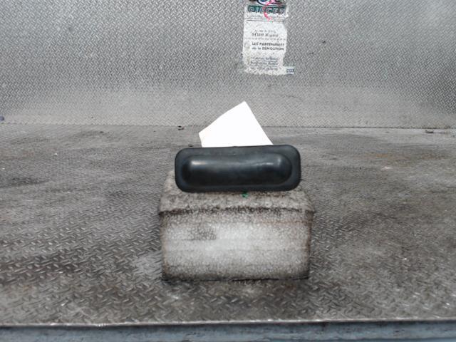 Bouton de coffre CITROEN C3 2 PHASE 1 Essence - 1