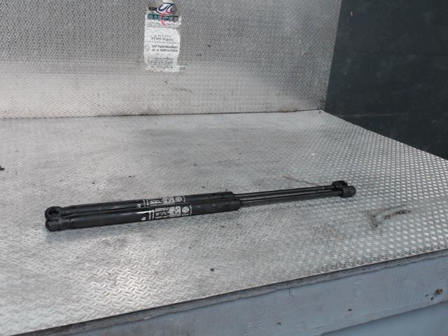 Verin de coffre FIAT PUNTO 2 PHASE 1 Essence - 1