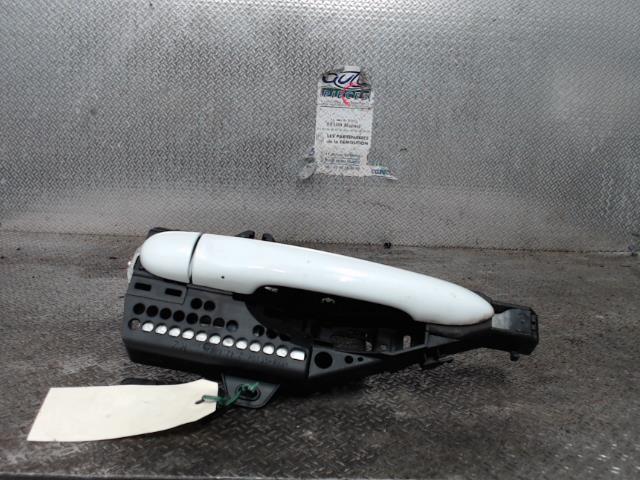 Poignee porte avant droit RENAULT CLIO 4 PHASE 2 Diesel - 1