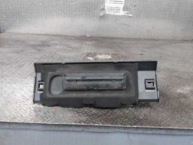 Poignee porte coffre PEUGEOT 206+ Essence - 1