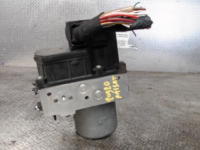 Bloc ABS (freins anti-blocage) VOLKSWAGEN PASSAT 4 PHASE 2 Diesel - 1