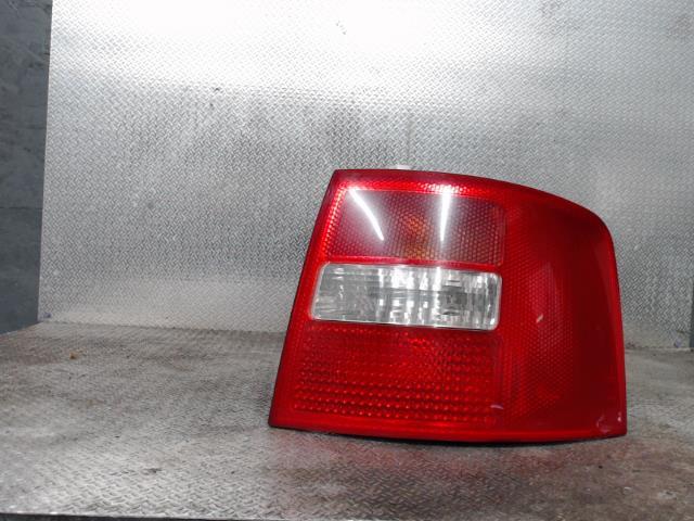Feu arriere principal droit (feux) AUDI A6 2 AVANT PHASE 2 BREAK Diesel - 1