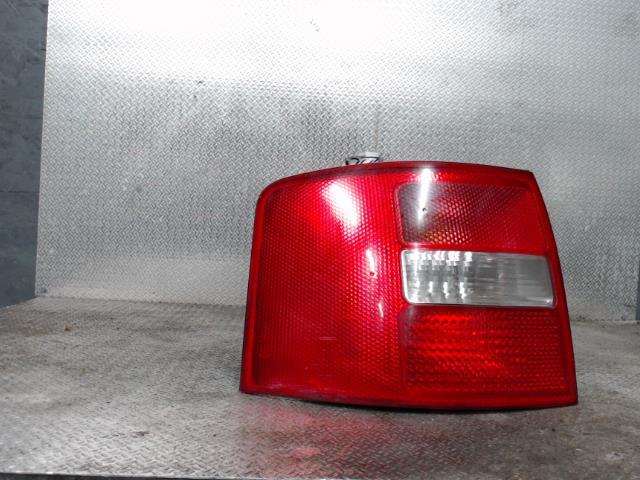 Feu arriere principal gauche (feux) AUDI A6 2 AVANT PHASE 2 BREAK Diesel - 1
