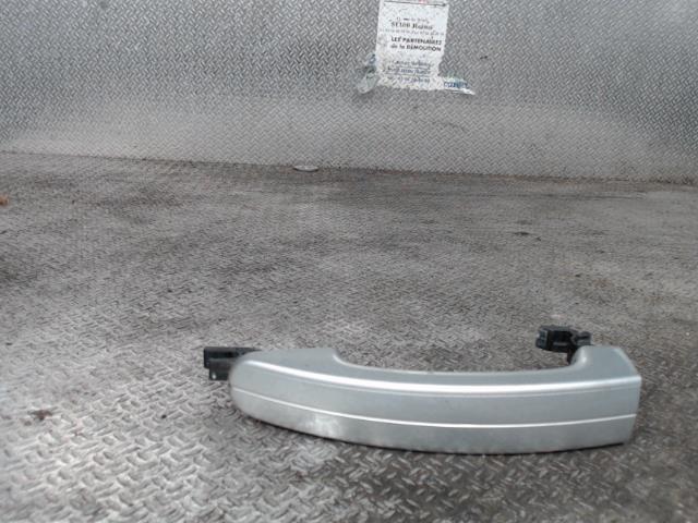 Poignee porte avant gauche FORD FOCUS 3 PHASE 1 Essence - 1