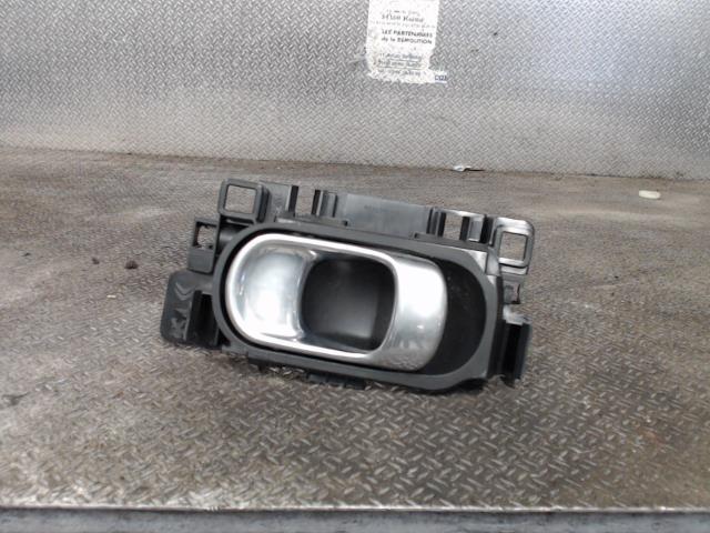 Poignee interieur avant droit CITROEN C4 CACTUS Diesel - 1