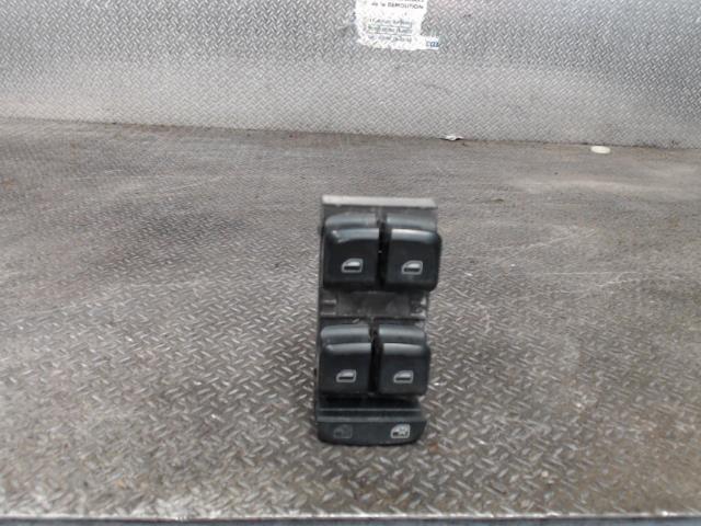 Interrupteur de leve vitre avant gauche AUDI A4 3 PHASE 1 Diesel - 1