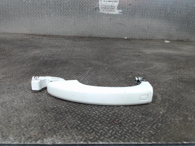 Poignee porte avant gauche AUDI A4 3 PHASE 1 Diesel - 1