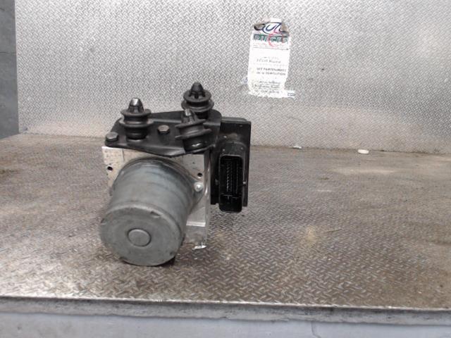 Bloc ABS (freins anti-blocage) AUDI A4 3 PHASE 1 Diesel - 1