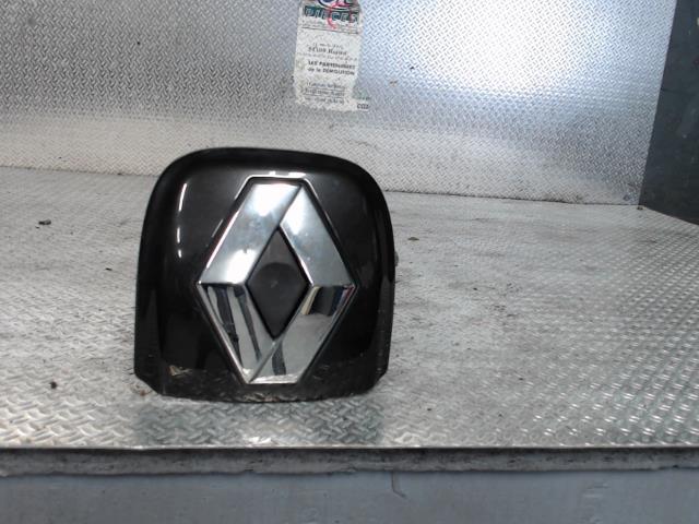 Bouton de coffre RENAULT CLIO 2 CAMPUS PHASE 1 Diesel - 1