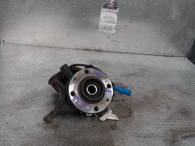 Pivot de moyeu avant droit CITROEN C3 2 PHASE 1 Diesel - 1