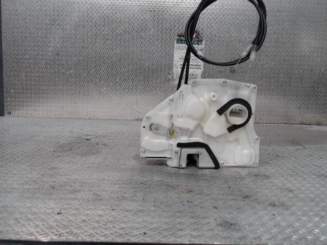Fermeture centralisee avant droit SUZUKI SWIFT 3 Diesel - 1