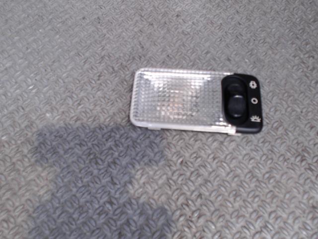 Eclairage de plafonnier PEUGEOT 206  - 1