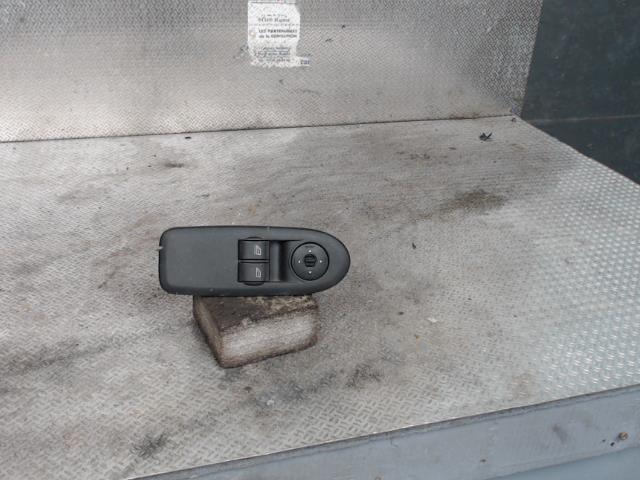 Interrupteur de leve vitre avant gauche FORD C-MAX 1 PHASE 2 Diesel - 1