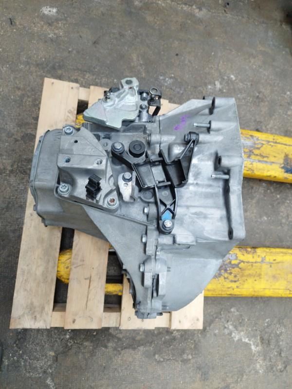 Boite de vitesses PEUGEOT 207 PHASE 2 CABRIOLET Diesel - 1