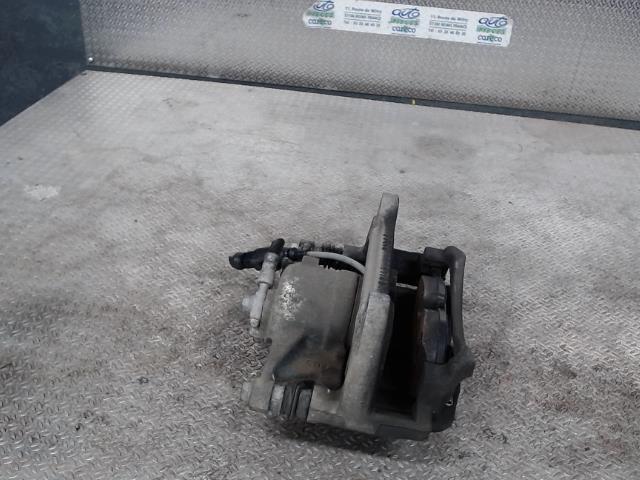 Etrier avant droit (freinage) AUDI A3 3 SPORTBACK PHASE 2 Diesel - 1
