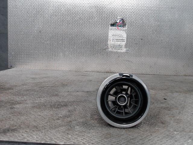 Aerateur tableau de bord AUDI A3 3 SPORTBACK PHASE 2 Diesel - 1