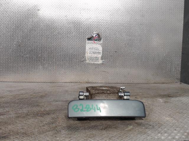 Bouton de coffre NISSAN MICRA 4 PHASE 2 Essence - 1