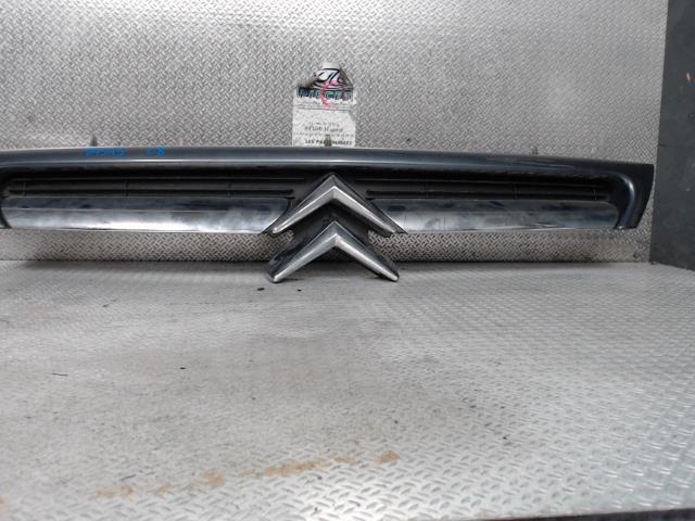 Calandre CITROEN C8 Diesel - 1