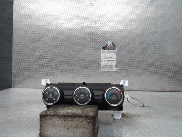 Commande chauffage RENAULT CLIO 5 Essence - 1