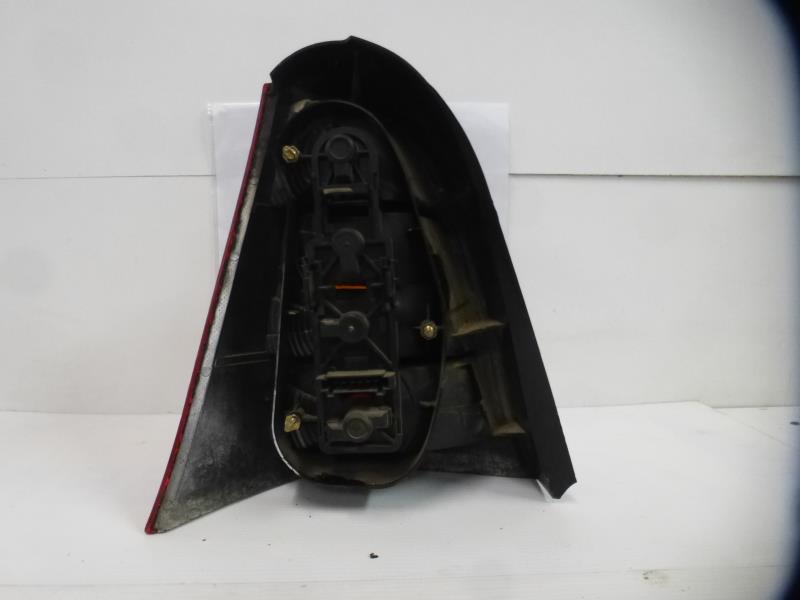 Image Feu arriere principal droit (feux) - MERCEDES CLASSE A 168