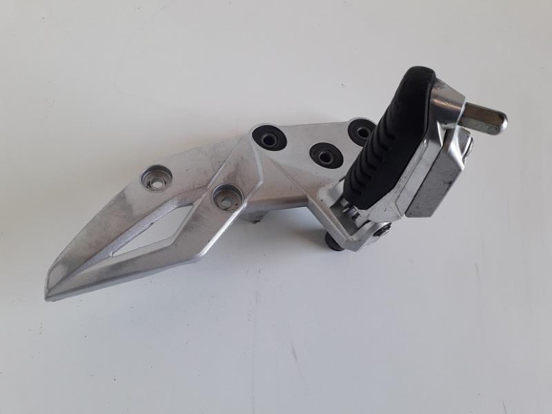 Image Platine avant droite - SUZUKI GSR750