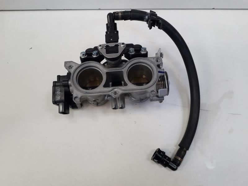 Image Rampe injection - HONDA CB500FA