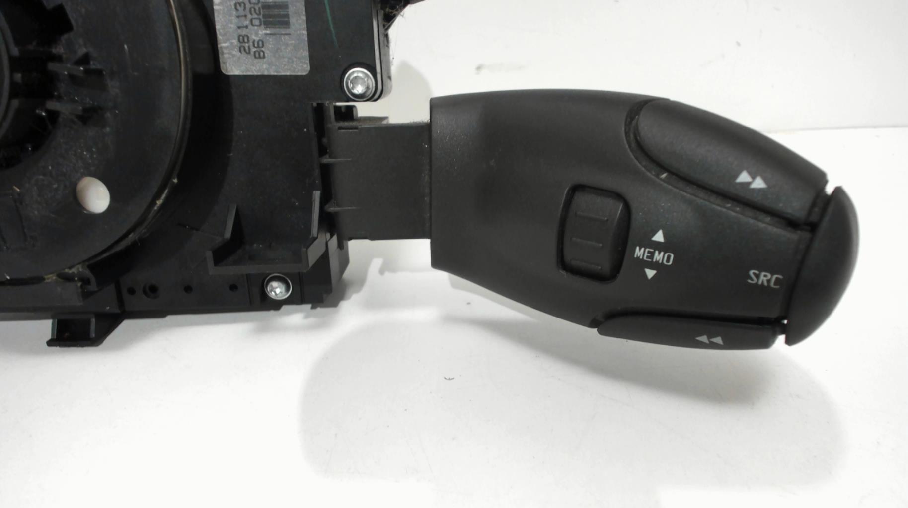 Image Com (Bloc Contacteur Tournant+Commodo Essuie Glace+Commodo Phare) - PEUGEOT 207