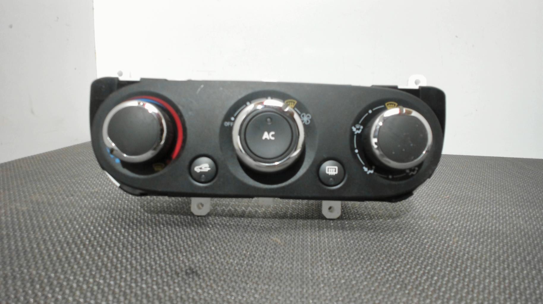 Commande chauffage RENAULT CLIO 4 PHASE 1 Diesel - 1
