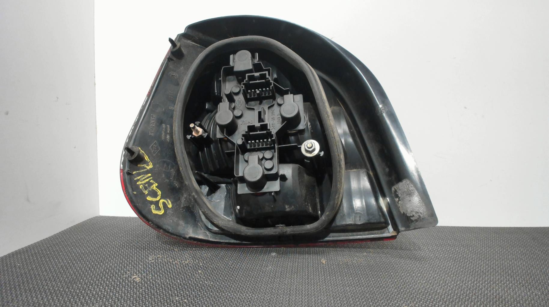 Image Feu arriere principal droit (feux) - RENAULT SCENIC 1