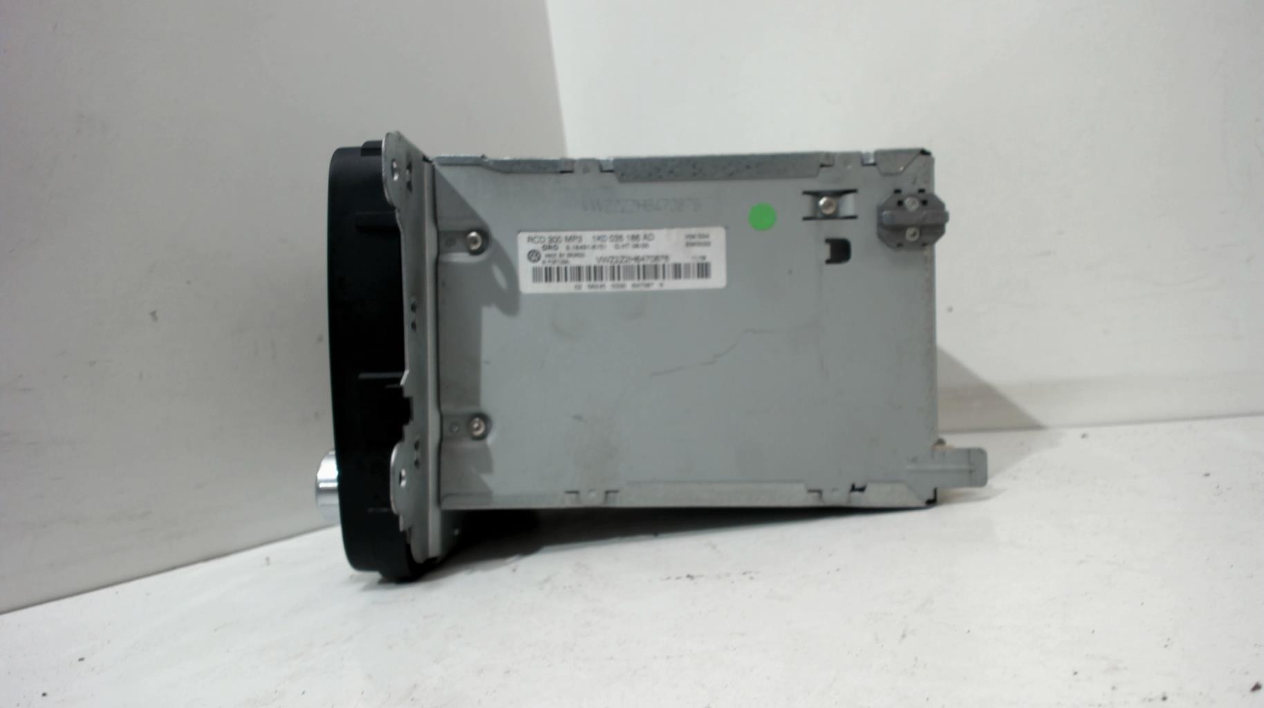 Image Autoradio d'origine - VOLKSWAGEN PASSAT 5