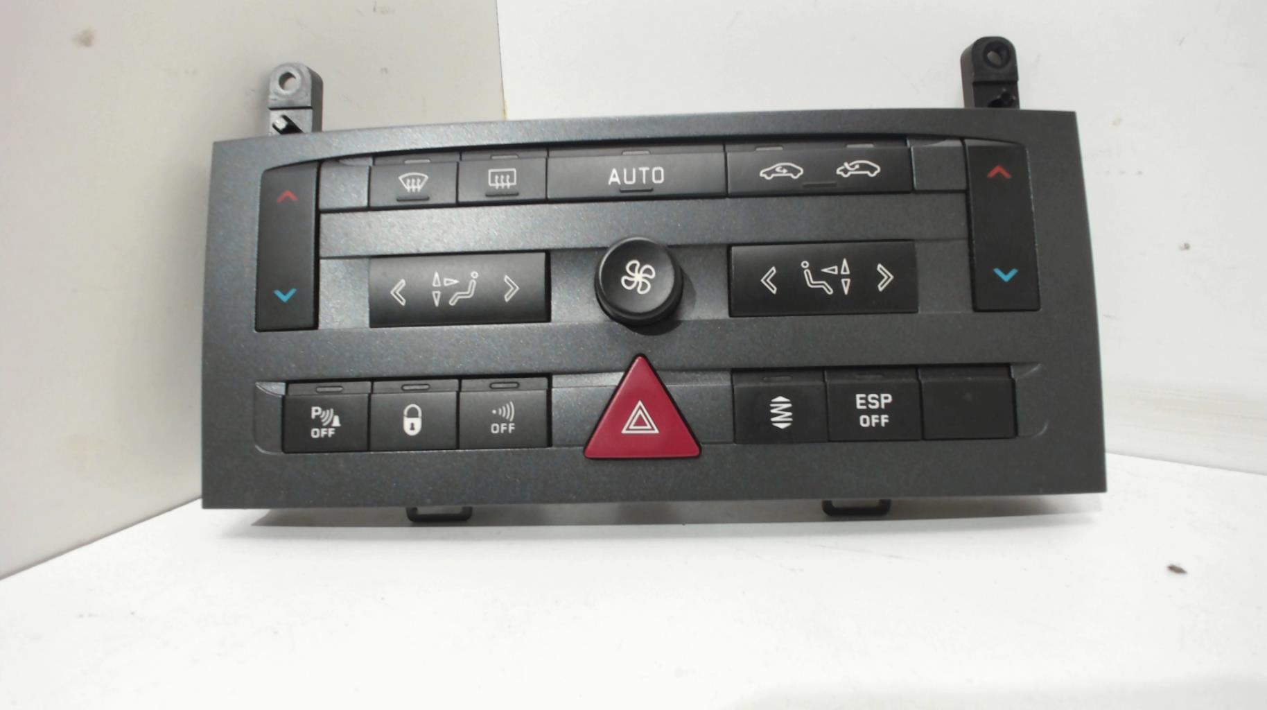 Commande chauffage PEUGEOT 407 COUPE Diesel - 1