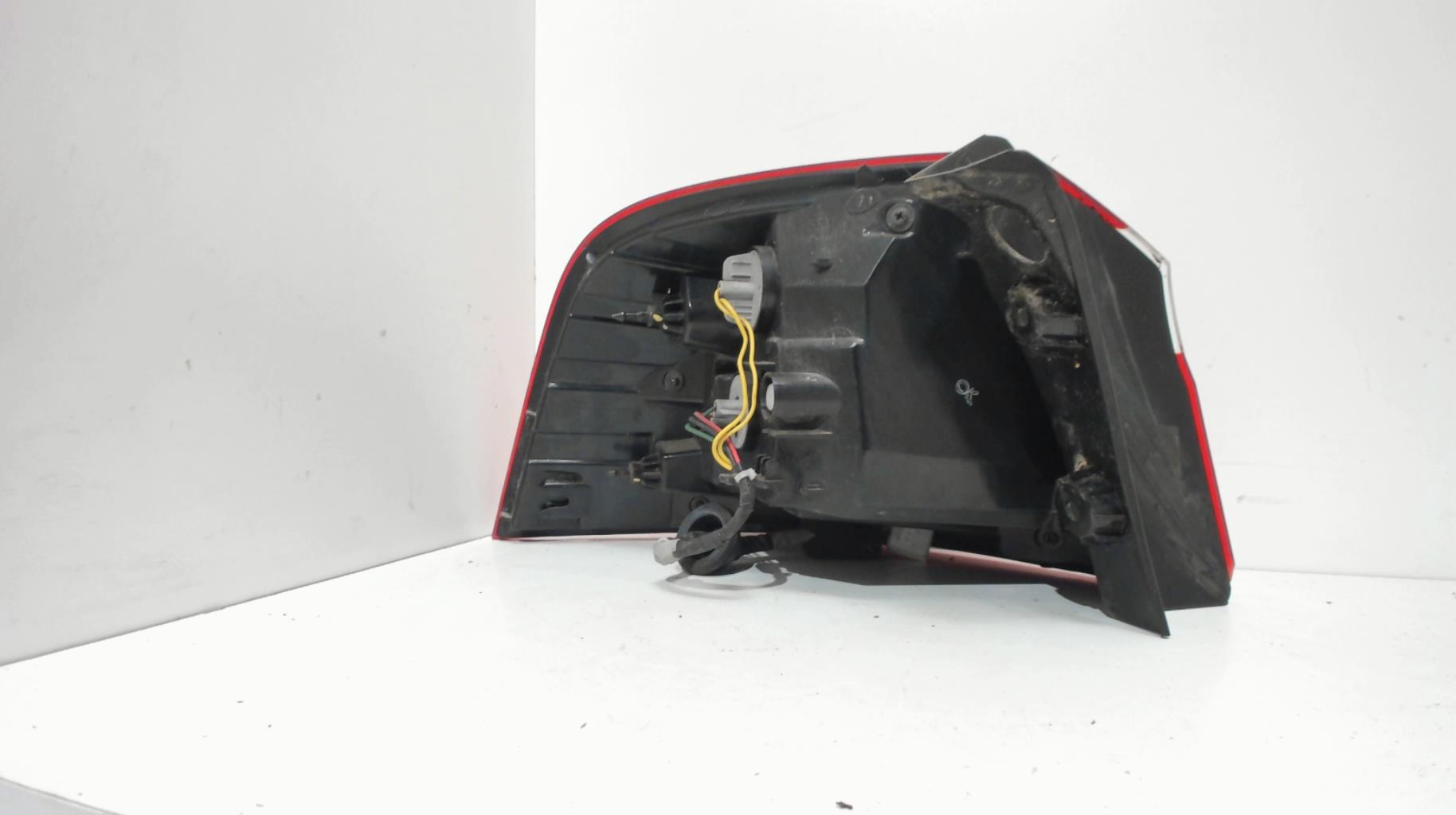 Image Feu arriere principal droit (feux) - KIA RIO 3