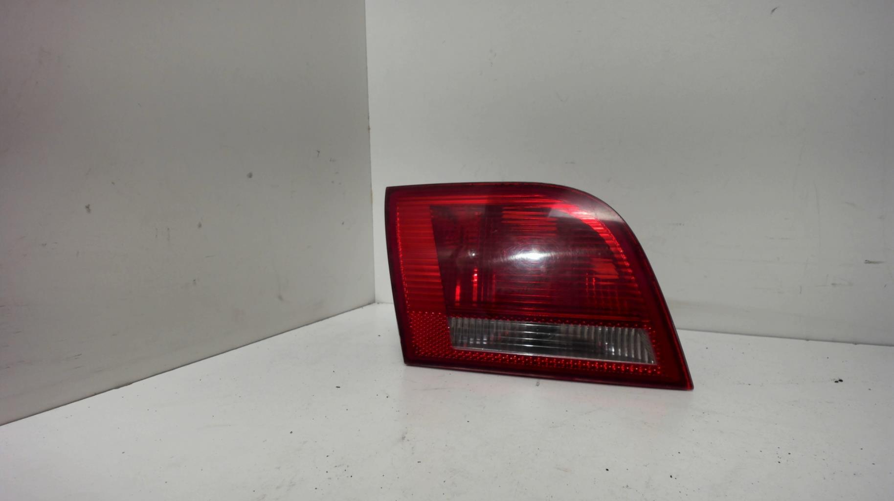 Feu arriere secondaire gauche (feux) AUDI A3 2 SPORTBACK PHASE 1 Diesel - 1