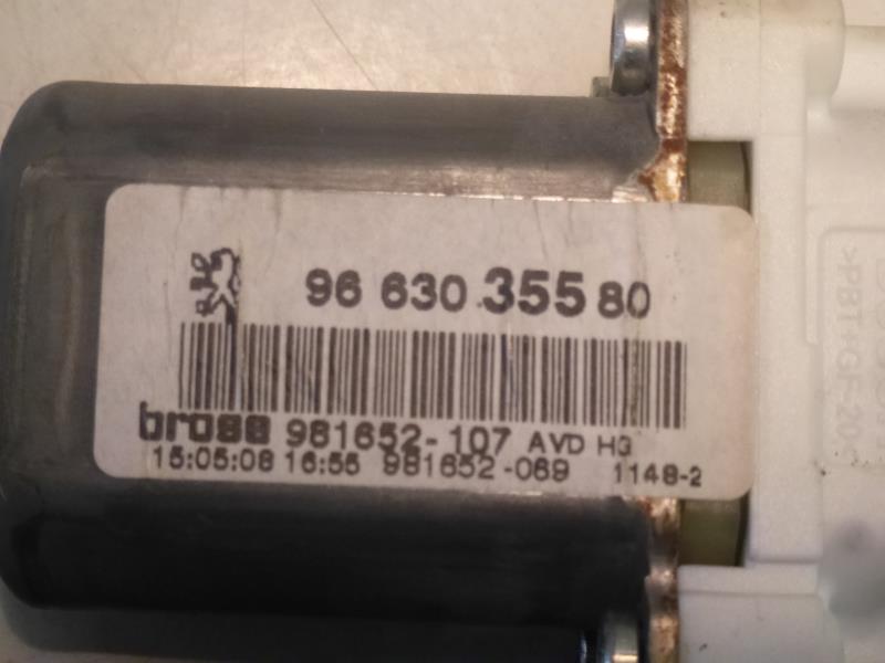 Image Moteur leve vitre avant droit - PEUGEOT 407