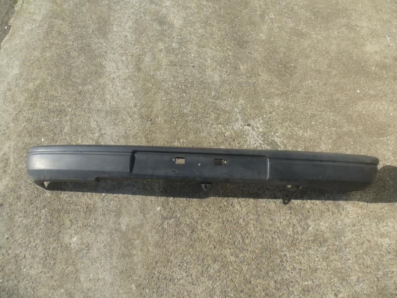 Pare choc avant TOYOTA LITE-ACE 2  - 1