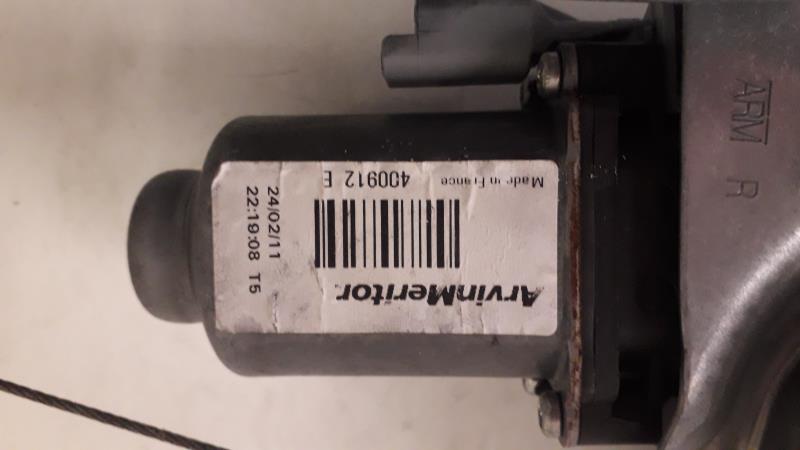 Image Leve vitre electrique avant droit - PEUGEOT 207