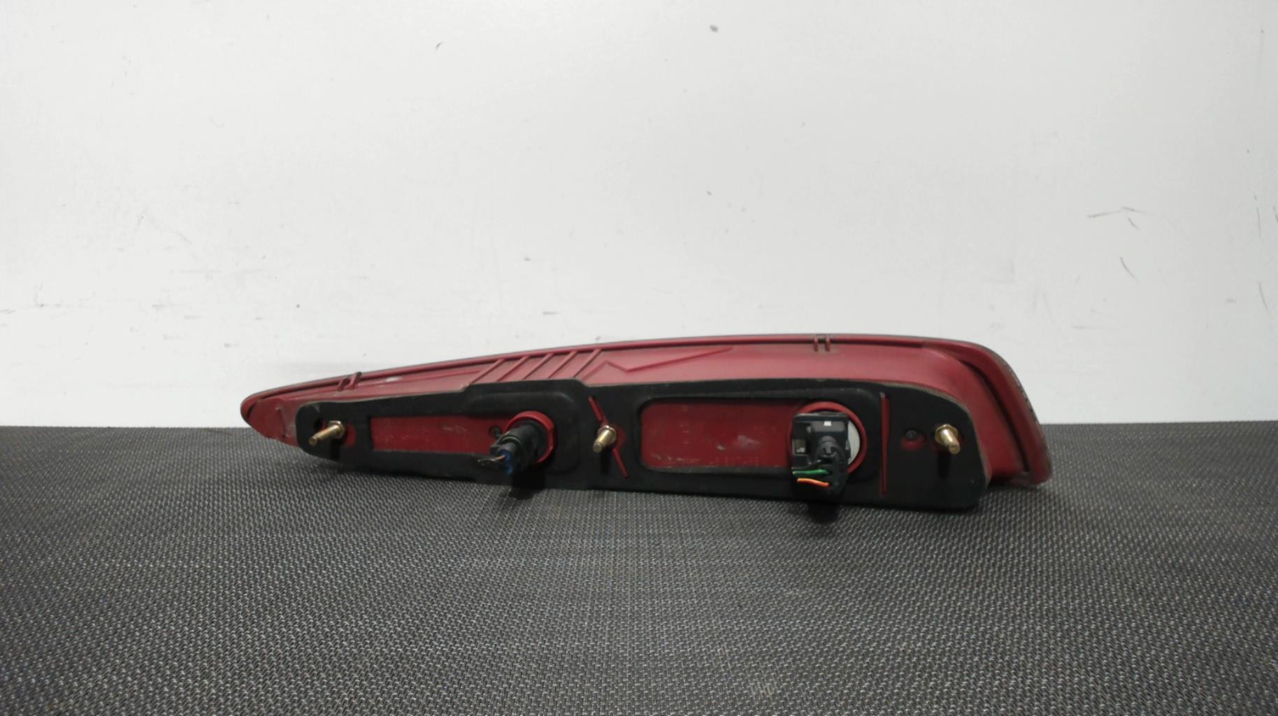 Image Feu arriere principal droit (feux) - ALFA ROMEO GT