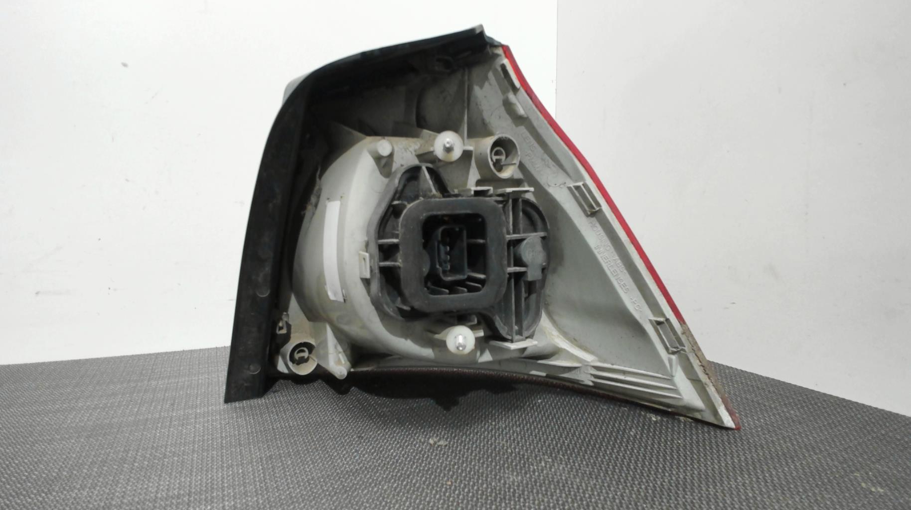 Image Feu arriere principal gauche (feux) - VOLKSWAGEN GOLF 5