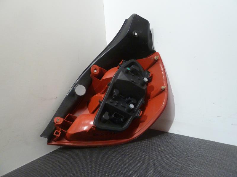 Image Feu arriere principal gauche (feux) - RENAULT CLIO 3