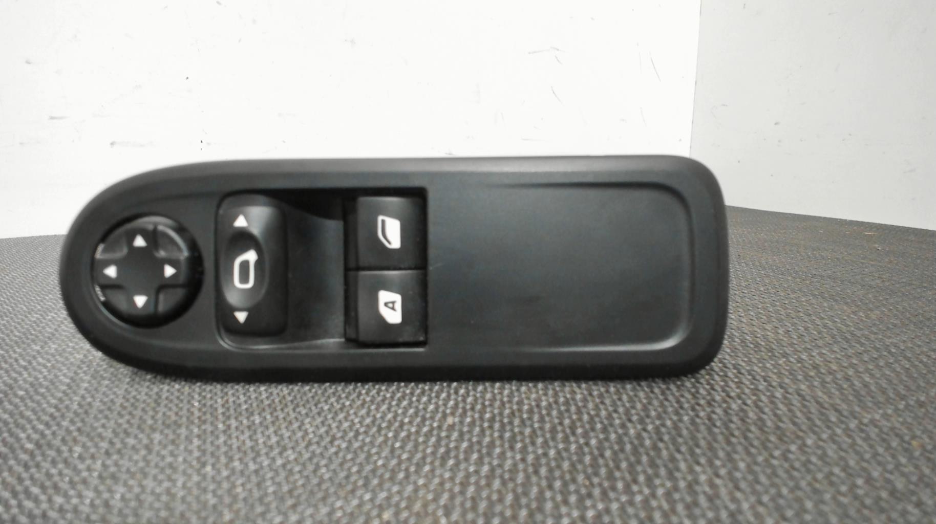 Pièce Auto