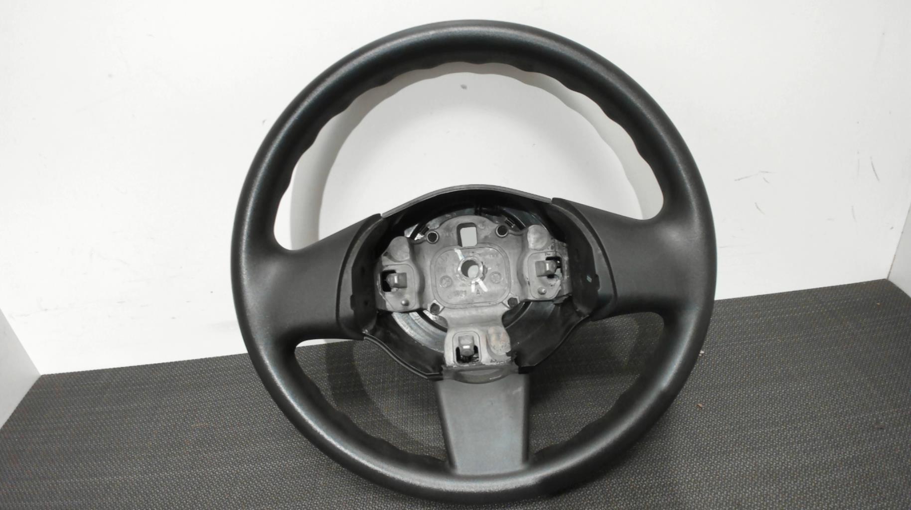 Volant FIAT 500 2 PHASE 1 Essence - 1